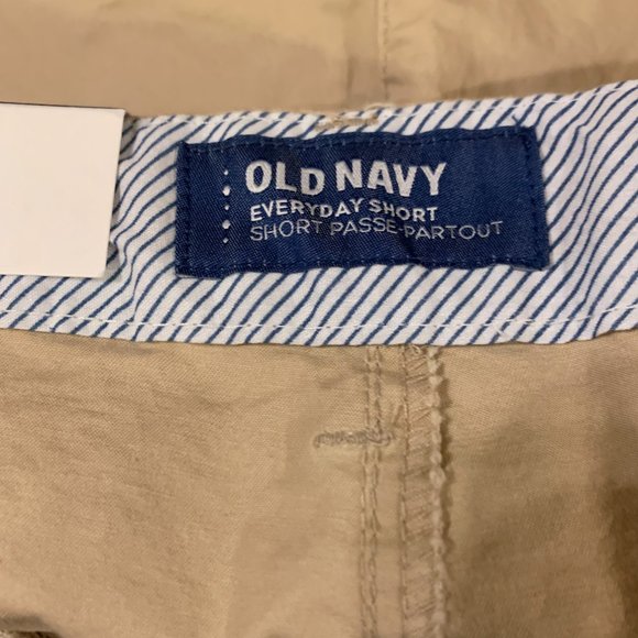NWT Old Navy Khaki Everyday Shorts 16 - Picture 6 of 7